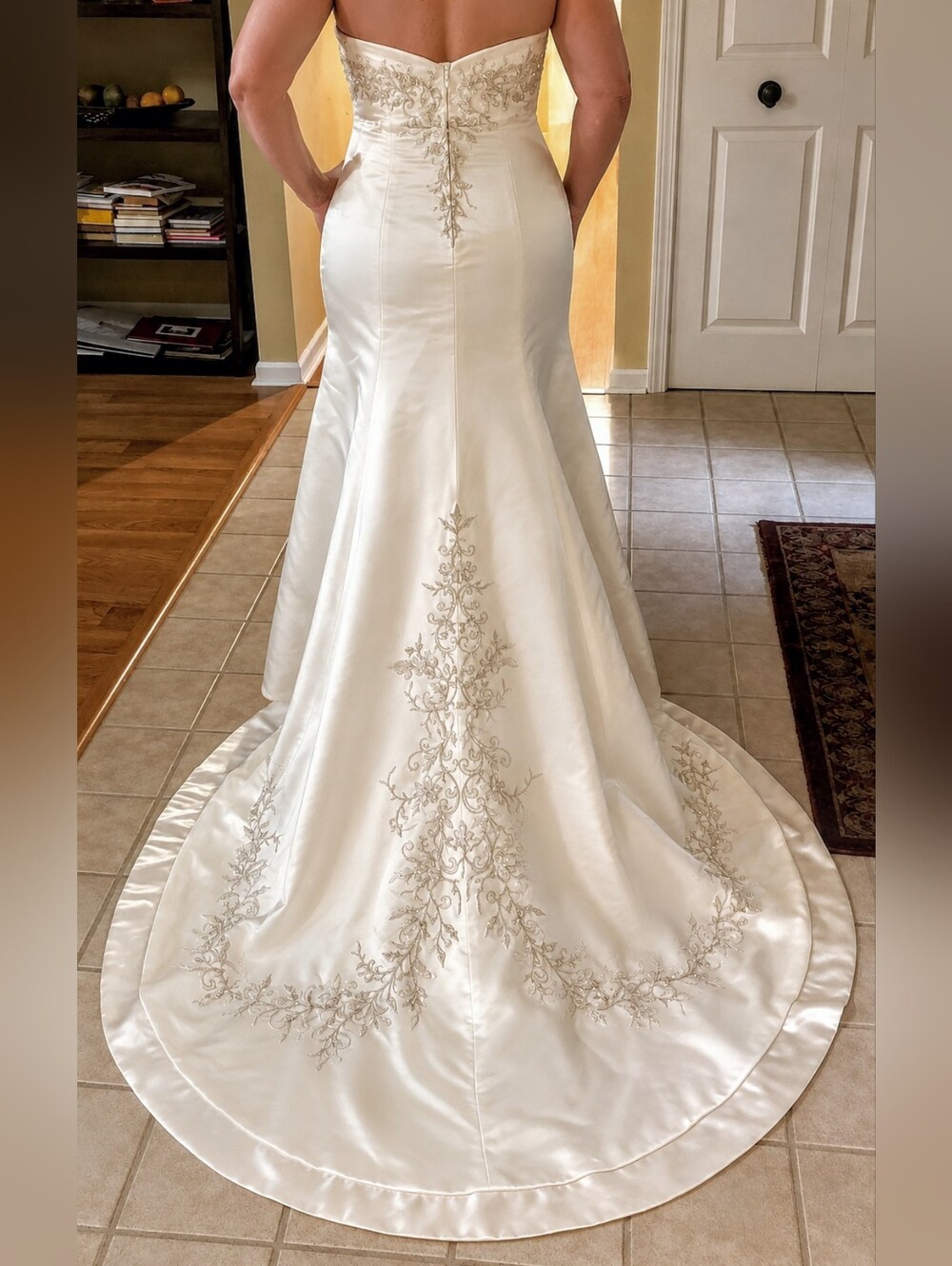 Vintage Mermaid David's Bridal Ivory/Cream Embellished Sweethart Wedding Dress - Picture 3 of 12
